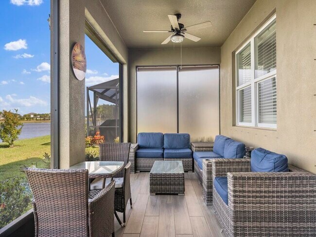 Building Photo - 12341 Arabella Dr