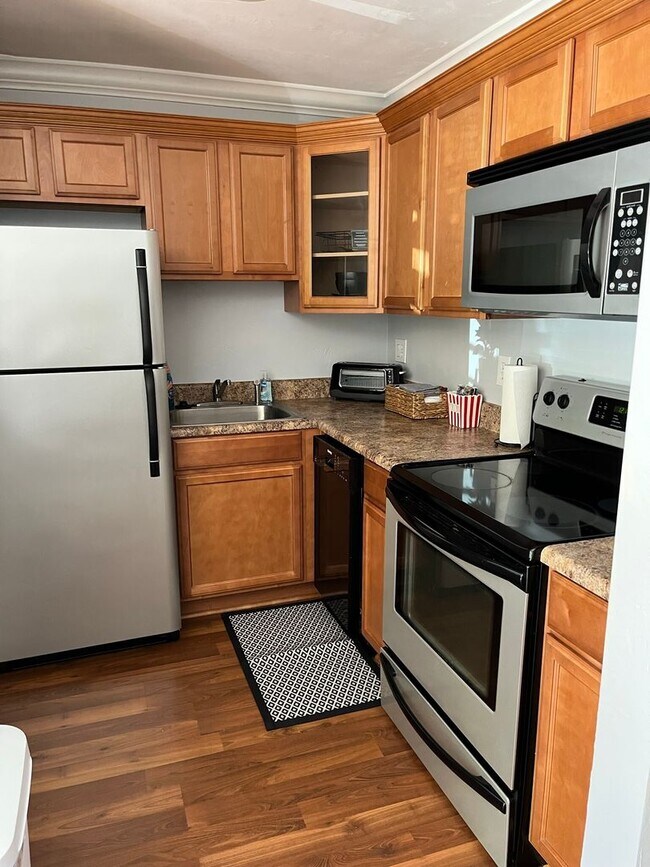 Interior Photo - La Mediterranean Apartments