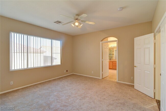 Building Photo - 520 Curtin Ct