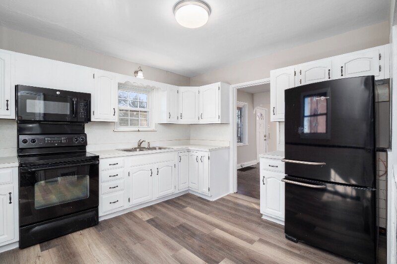 Building Photo - 2329 Brown Rd