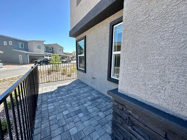 Building Photo - Cadence Modern 2-Story Townhome with Smart Features & Community Amenities