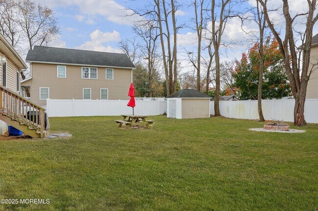 Building Photo - 58 Richardson Ave