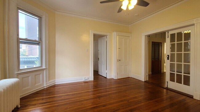 Building Photo - 476 GREGORY Ave