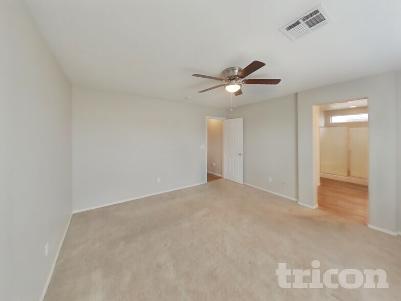 Building Photo - 8998 Ellenbrook St