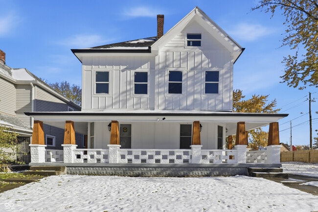 Primary Photo - 29 N State Ave