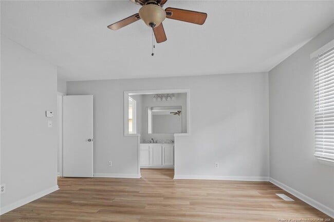 Building Photo - 5812 Rivercroft Rd