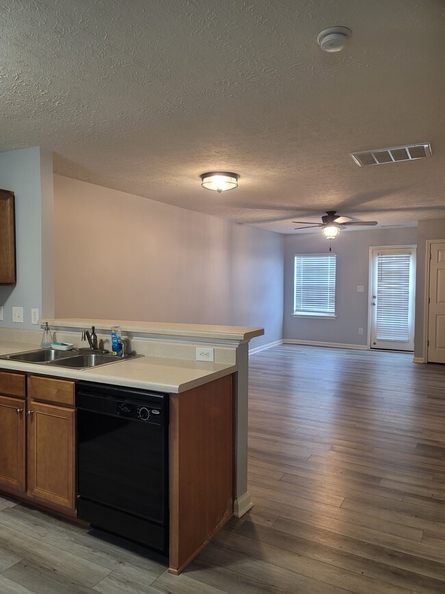 Building Photo - 5332 Big Bass Dr