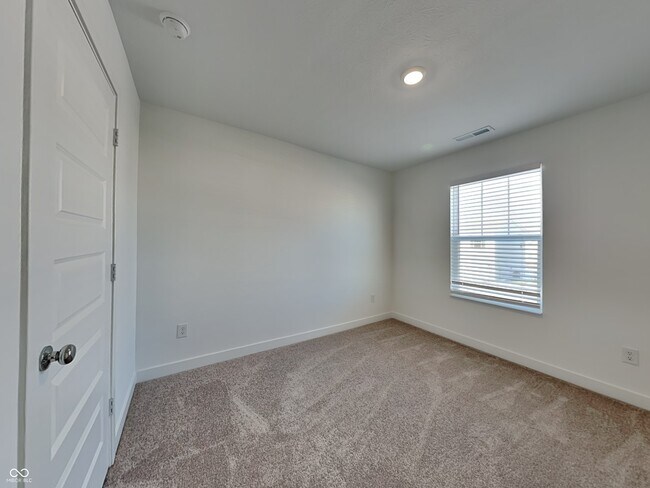 Building Photo - 11827 Moorfield Ln