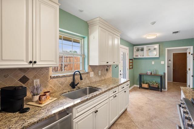 Building Photo - 1415 Moss Rose Cir