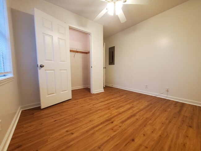 Building Photo - 67 Harry Ave