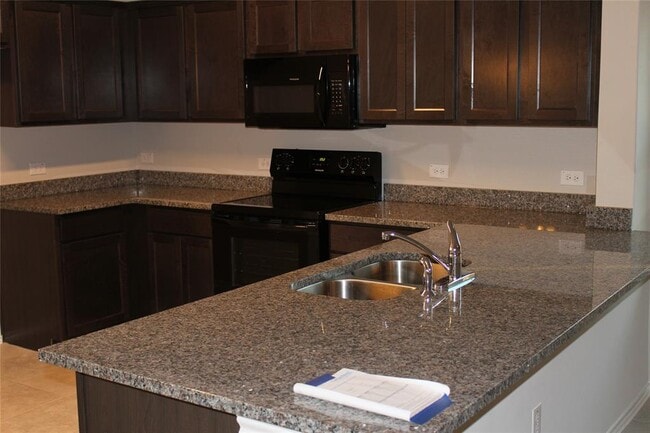 Building Photo - 1220 Garland Rd