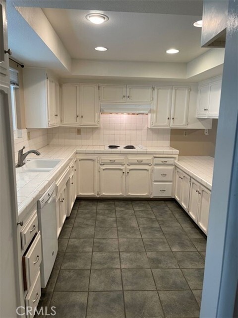 Building Photo - 430 S Simpson Ave