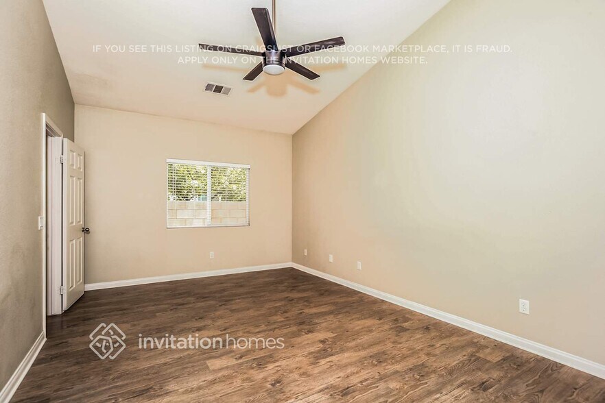 Building Photo - 4144 W Ave J 6