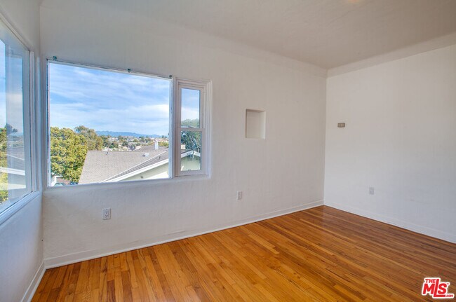 Building Photo - 2534 7th St
