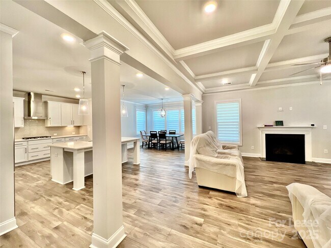 Building Photo - 1326 Ashe Mdw Dr
