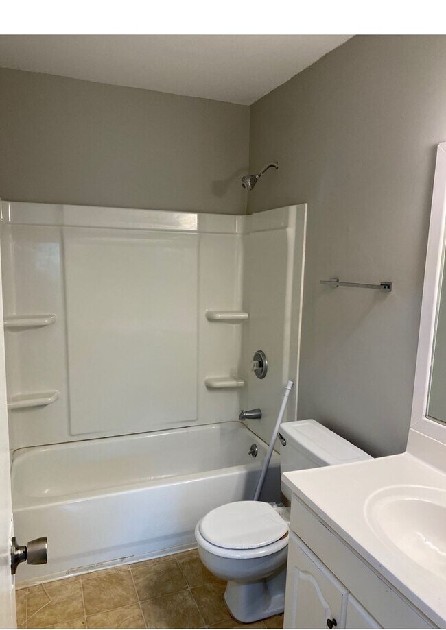 Building Photo - Cozy 3-Bedroom Townhome Close to Base and Shopping