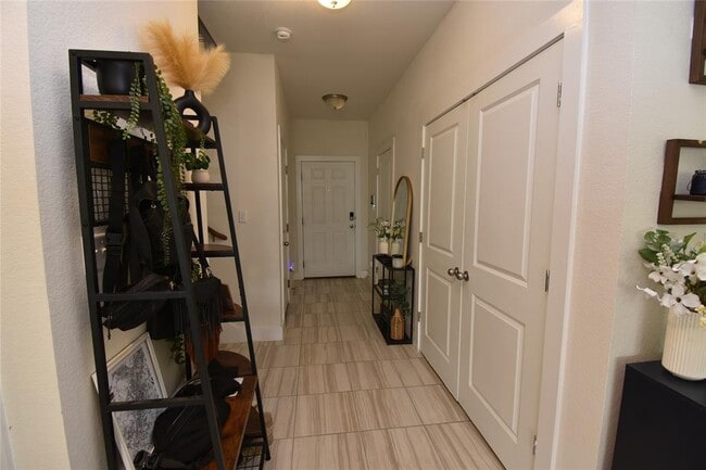 Building Photo - 331 Alamar Knot Way