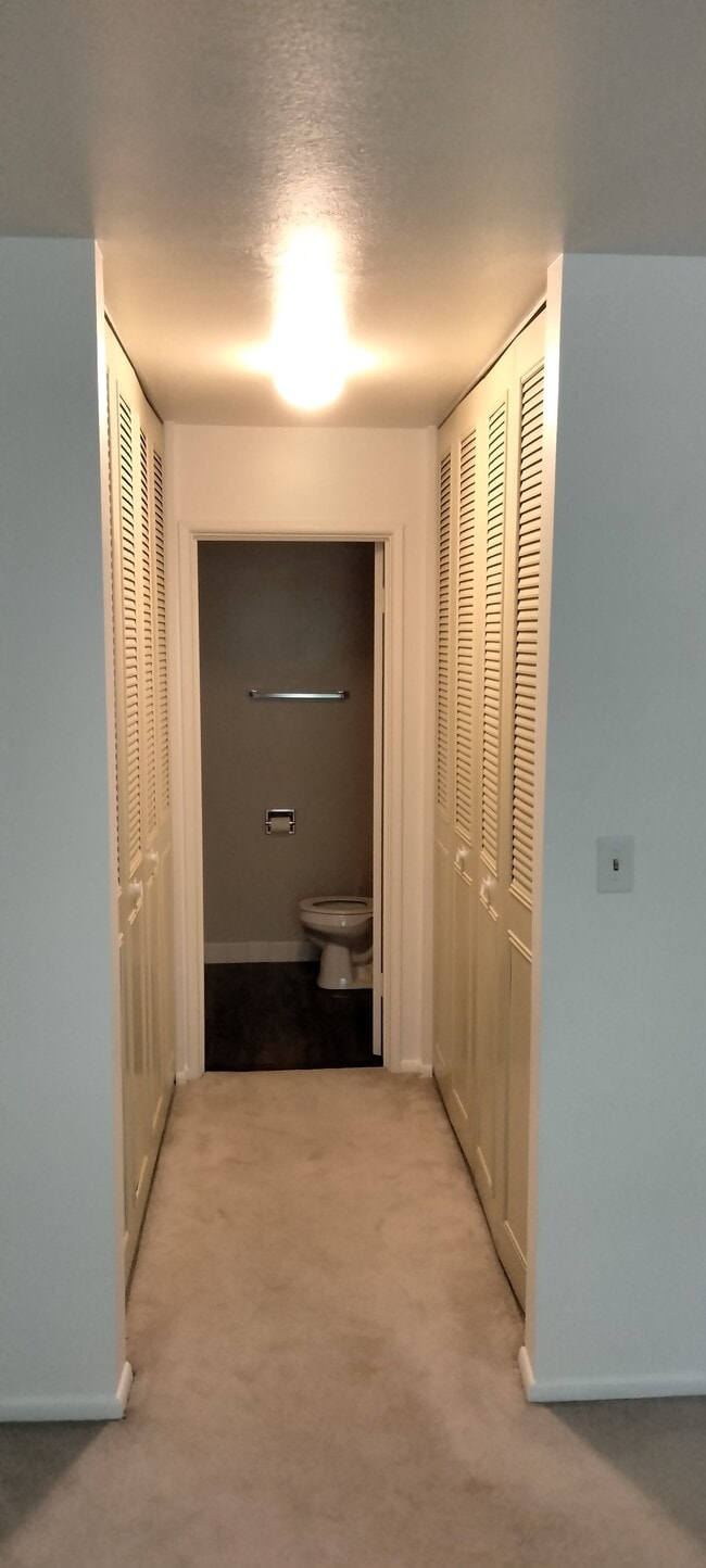 Building Photo - 1375 Rebecca Dr