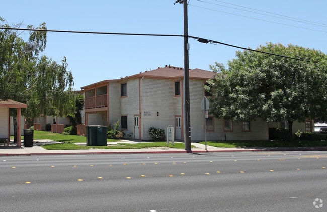 Building Photo - Spartan Manor