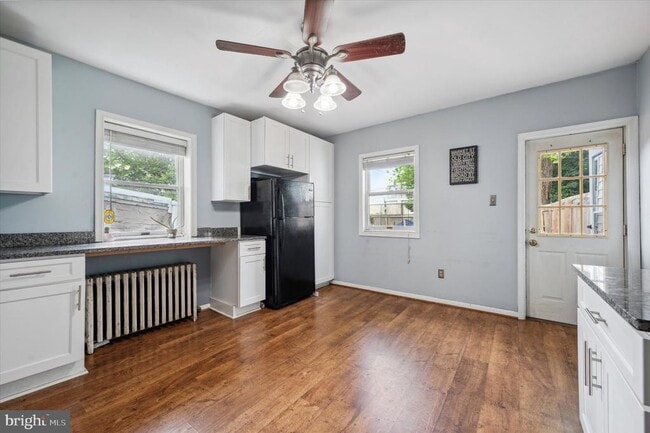 Building Photo - 4140 Freeland Ave