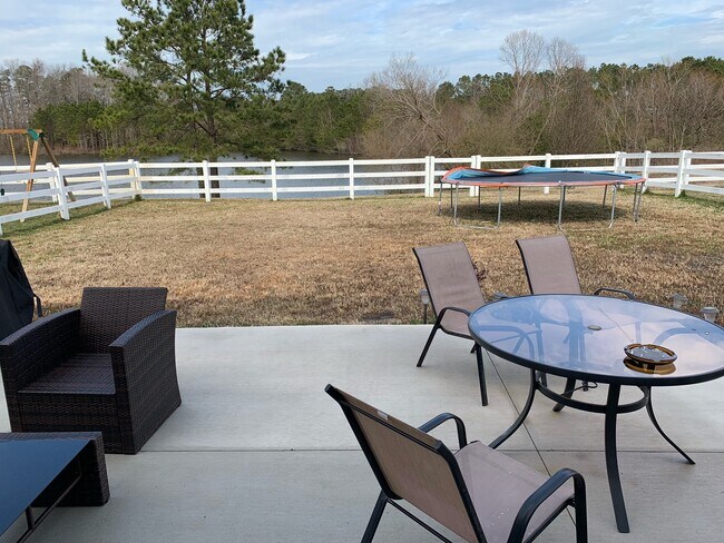 Back Patio 2 - 2736 Mulberry Loop