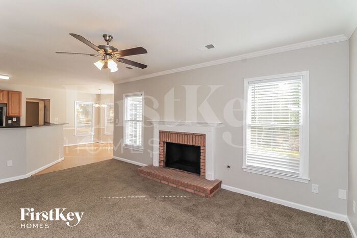 Building Photo - 315 Horseshoe Bend