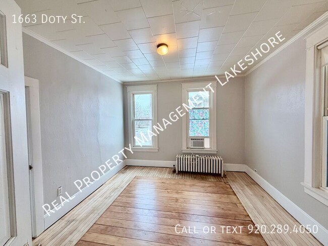 Building Photo - 1663 Doty St