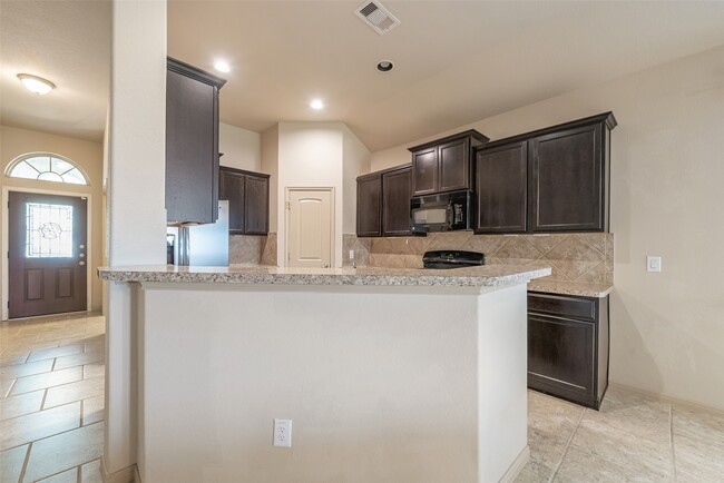 Building Photo - 3205 Featherwood Ln