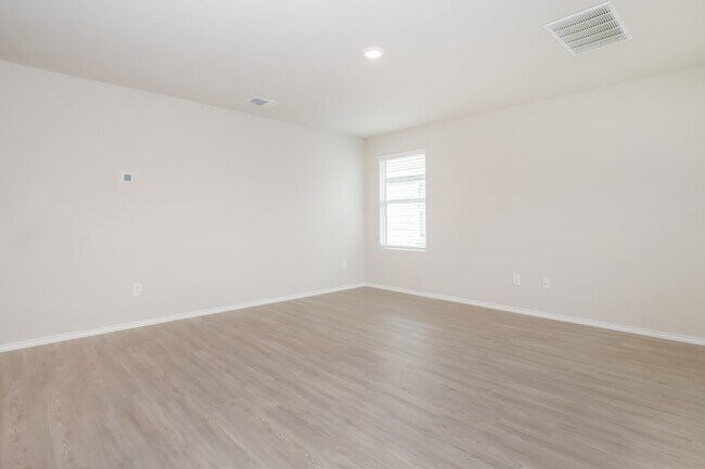 Building Photo - 5711 Fruchel Wy