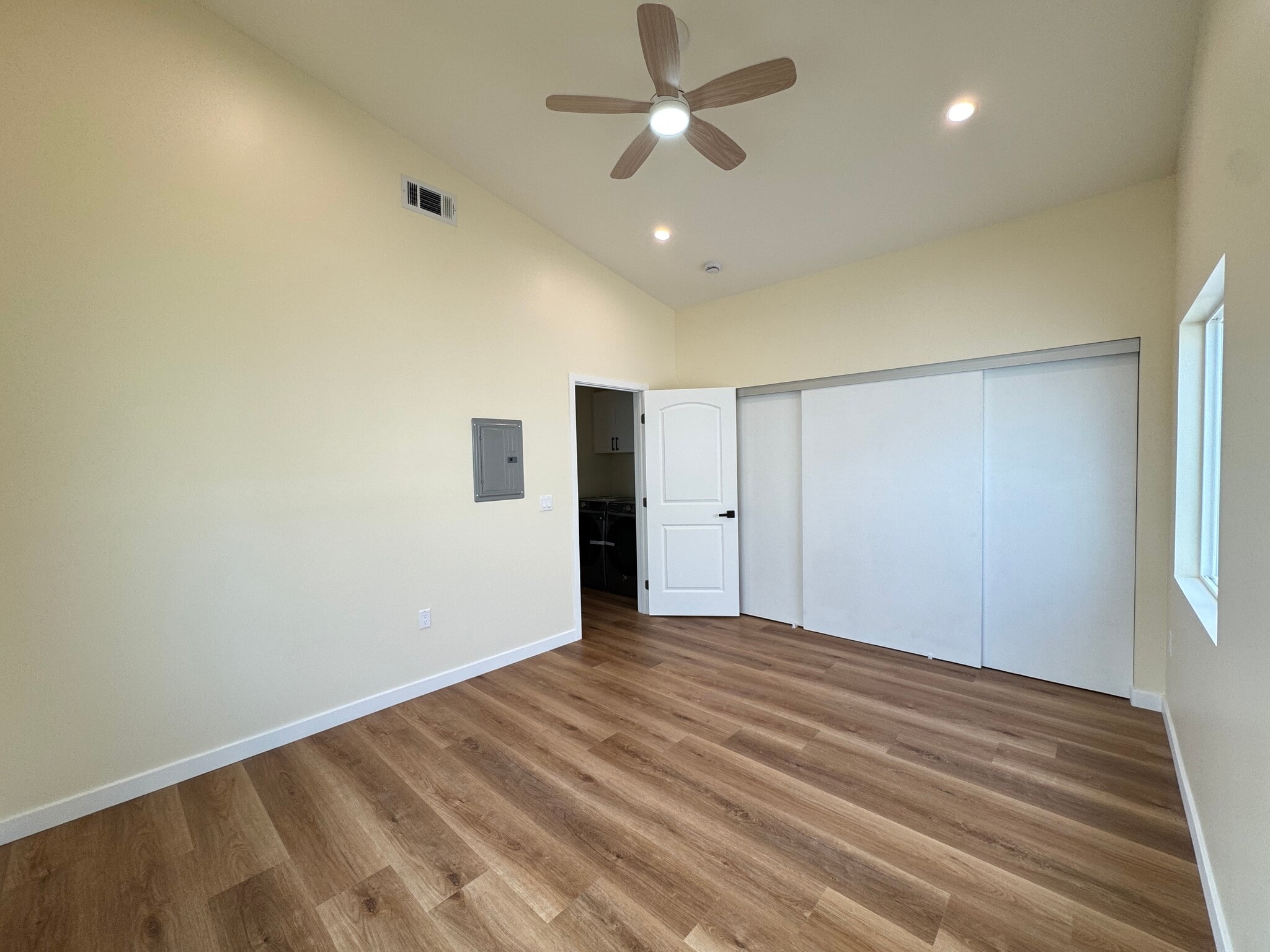 Building Photo - 815 Arden Ave