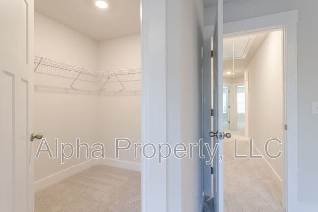 Building Photo - 1508 Rivermeade Dr