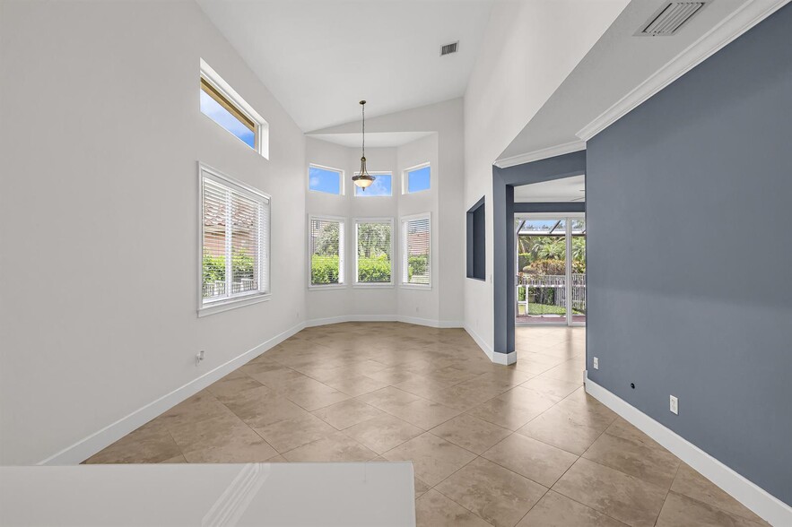Building Photo - 12571 NW 57th Ct