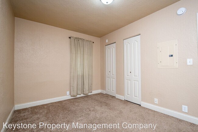 Building Photo - 2 br, 1 bath House - 401 Grandview Court