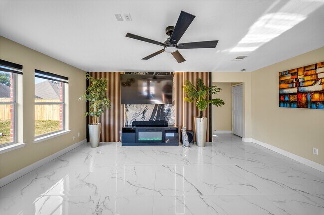 Building Photo - 24503 Stone Falcon Ct