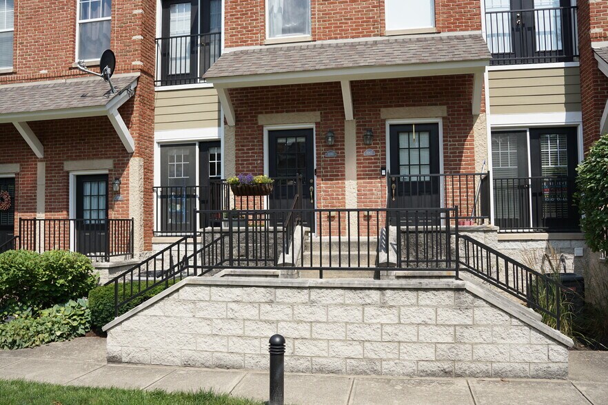 Building Photo - 1061 Reserve Way