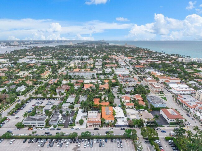 Building Photo - 226 Chilean Ave