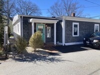 Building Photo - 10 Narragansett Ave