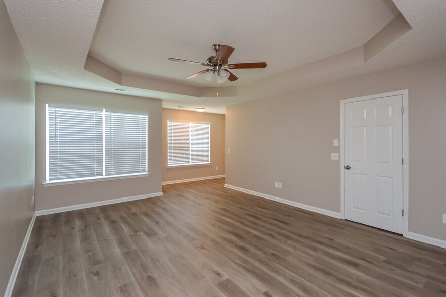 Building Photo - 260 Stone Ridge Way