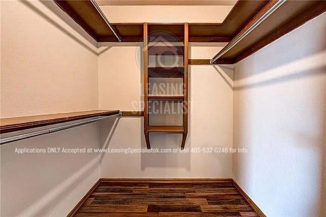 Building Photo - West Norman 3 Bed 2 Bath Home!