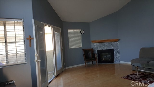 Building Photo - 533 W 23rd St