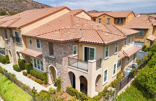 Building Photo - 28426 Herrera St