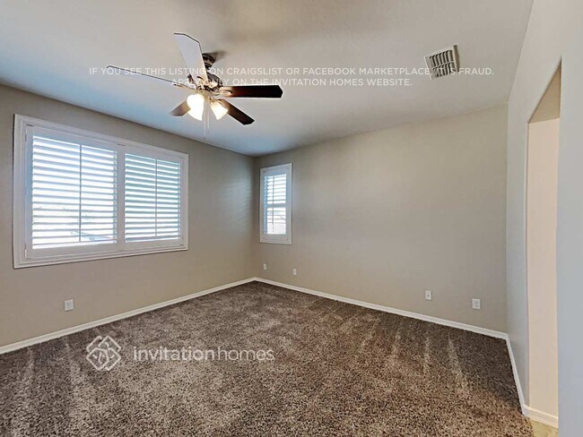 Building Photo - 20210 W Desert Bloom St