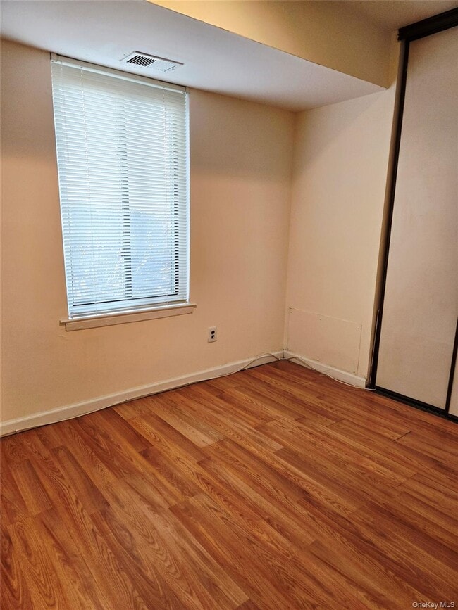 Building Photo - 7 Boulder Ct