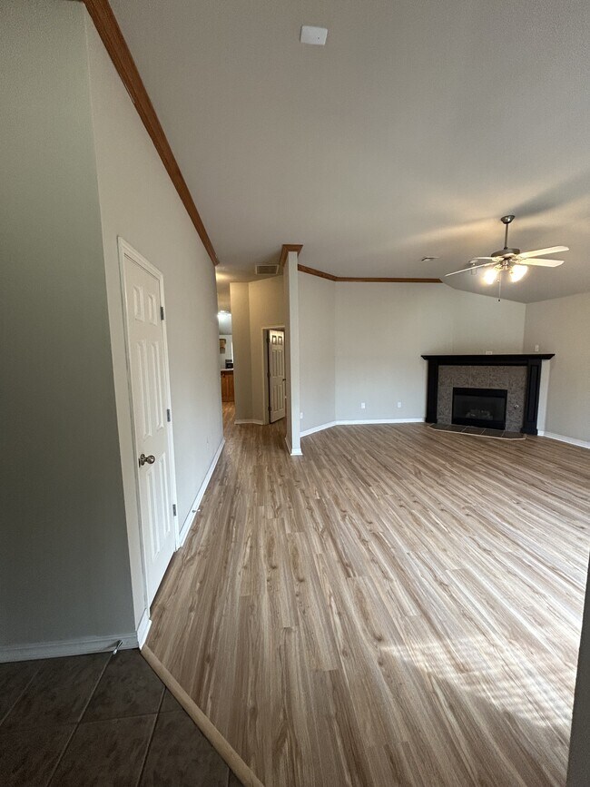 Building Photo - 2237 Scissortail Landing Dr
