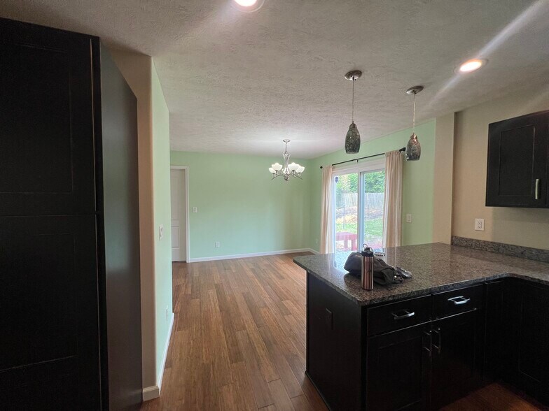 Building Photo - 1803 E Thornton Dr