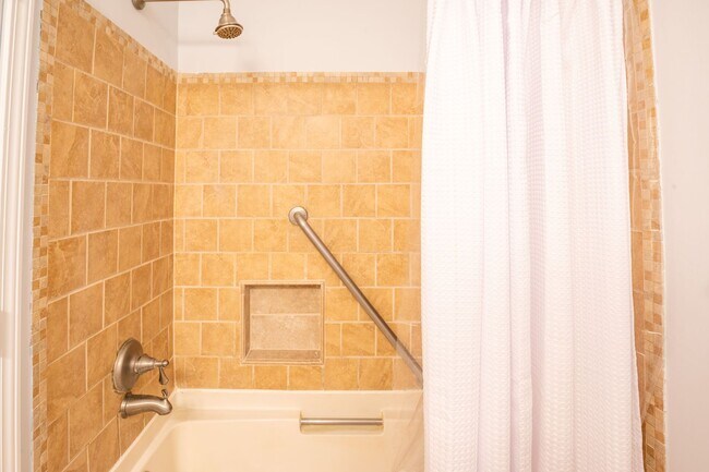 Building Photo - Ocean Dunes 1401 @ 1401 Sand Dollar Ct