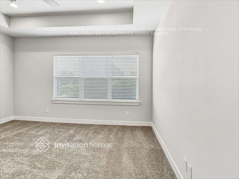 Building Photo - 10534 Executive Lake Dr