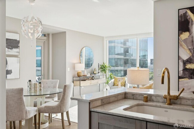 Building Photo - 401 Harrison St