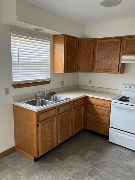 Building Photo - 68 E 1st St