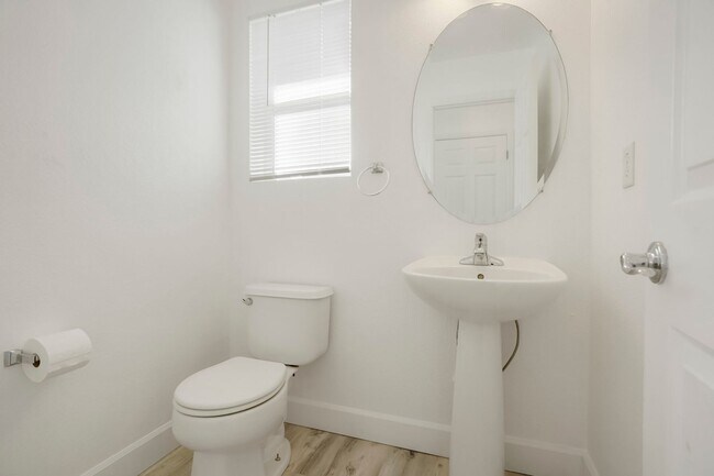 Building Photo - Charming 4BR House in Parker – $2,000 off ...